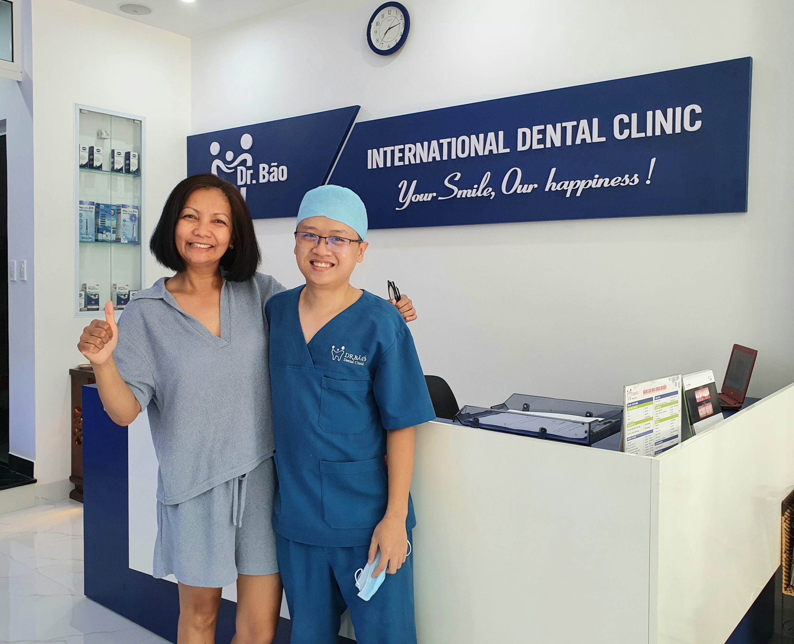 “I can’t recommend and thank him enough for giving me back my confident smile” – Mrs.Analee said